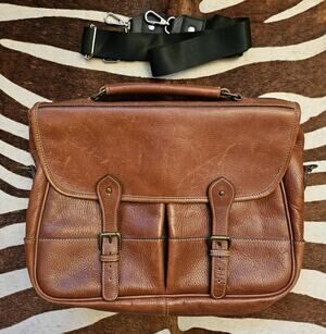 Levenger Tusting Clipper Full Grain Leather Messenger Briefcase Made In England